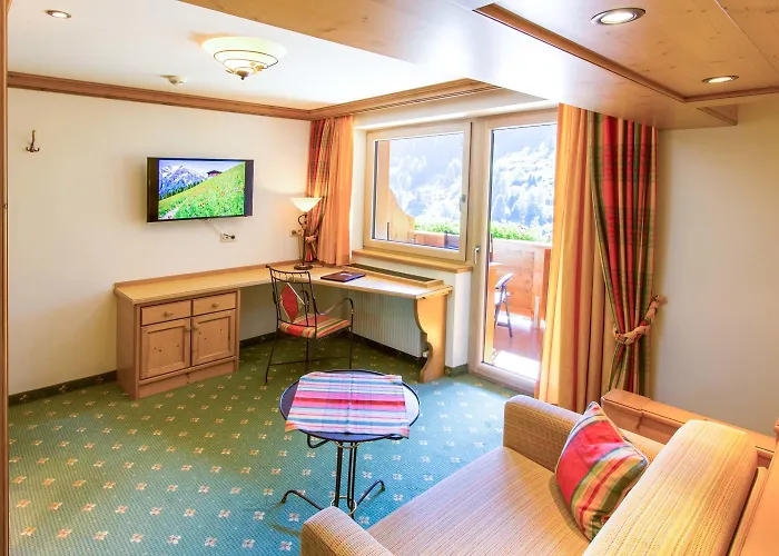 ペンション ゾンライテン トゥクス